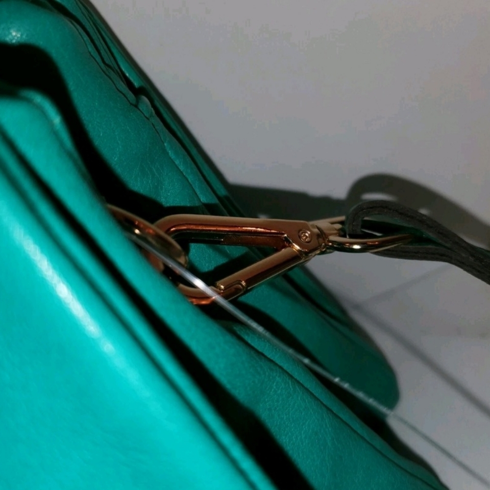 New Green Shoulder Bag By Street Level,dual Sections - Picture 7 of 7